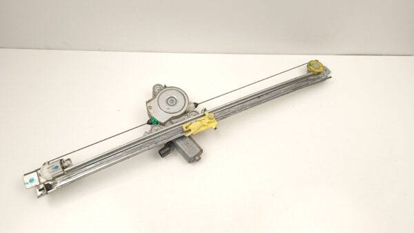 Fensterhebermotor vorne links  OPEL VIVARO A Bus 2006-2014 91165704