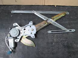 Fensterhebermotor hinten rechts DAIHATSU SIRION 2000-2005 8573097401