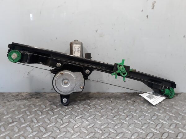 Fensterhebermotor vorne links  FIAT PUNTO 1999-2010 46536312