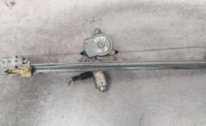 Fensterhebermotor vorne links RENAULT TRAFIC II 2003-2006 7700311820C