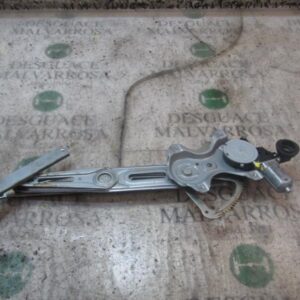 Fensterhebermotor vorne rechts  TOYOTA YARIS 2005-2014 857100D100