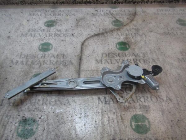 Fensterhebermotor vorne rechts  TOYOTA YARIS 2005-2014 857100D100