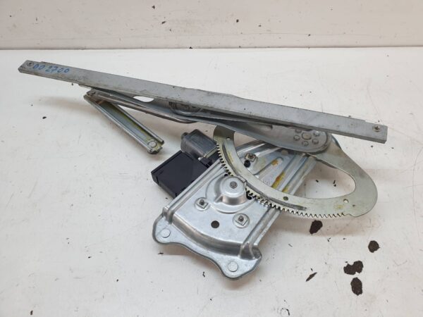 Fensterhebermotor  RENAULT MEGANE vorne rechts  2008-2025 807301396R