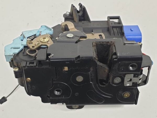 Türschloss vorne links VW CADDY III MPV 2004-2010 3D1837015