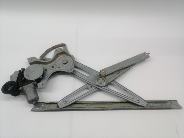 Fensterheber links vorne TOYOTA YARIS 2011-2018 857200D210