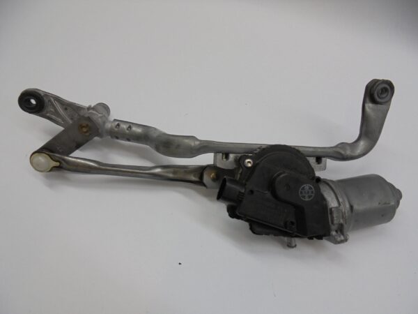 Wischermotor vorne TOYOTA YARIS 2005-2014 851100D190