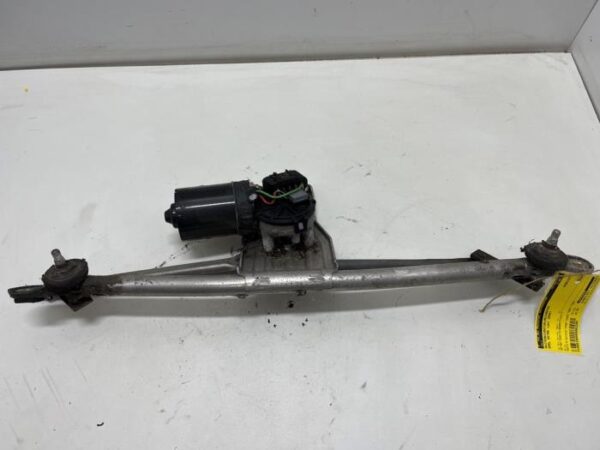 Scheibwischermotor vorne OPEL ASTRA G 1998-2000 0390241141