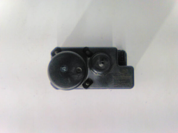 Zentralverriegelung Pumpe VW GOLF II 1983-1986 443862257B