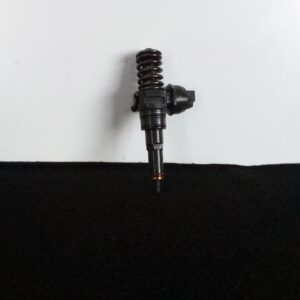Injektor VW PASSAT B5.5 2000-2005 038130073AJ