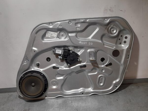 fensterhebermotor vorne rechts HYUNDAI i30 2007-2012 824602R000