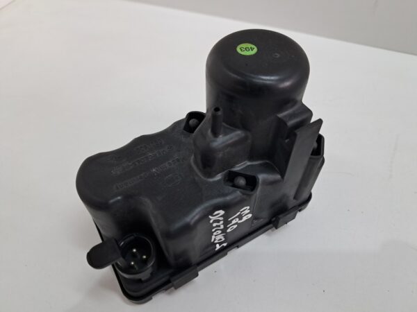 Zentralverriegelung Pumpe MERCEDES 190 1982-1993 0008000348