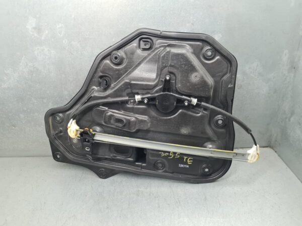 Fensterhebermotor hinten links MAZDA CX-5 2012-2017 CM012040