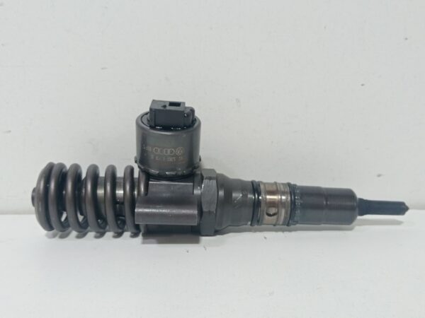 Injektor SEAT LEON  2005-2013 03G130073g
