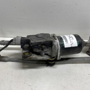 Scheibenwischermotor vorne TOYOTA YARIS 8511052010