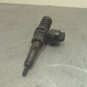 Injektor AUDI A3  2000-2003 038130073AC