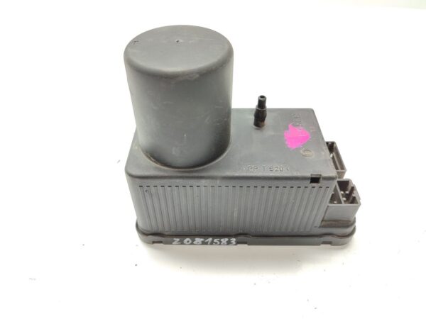 Zentralverriegelung Pumpe  MERCEDES-BENZ C-CLASS (W202) 1993-2000 2028001648