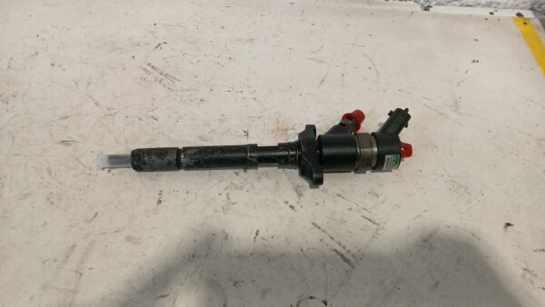 Injektor FORD FOCUS C-MAX 2005-2007 0445110188