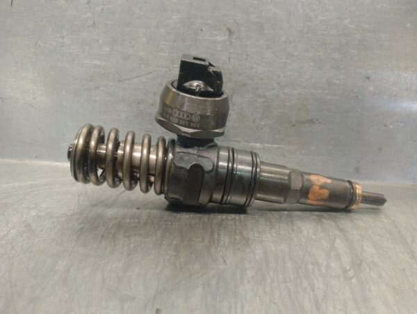 Injektor VW TOURAN  2005-2010 0414720214