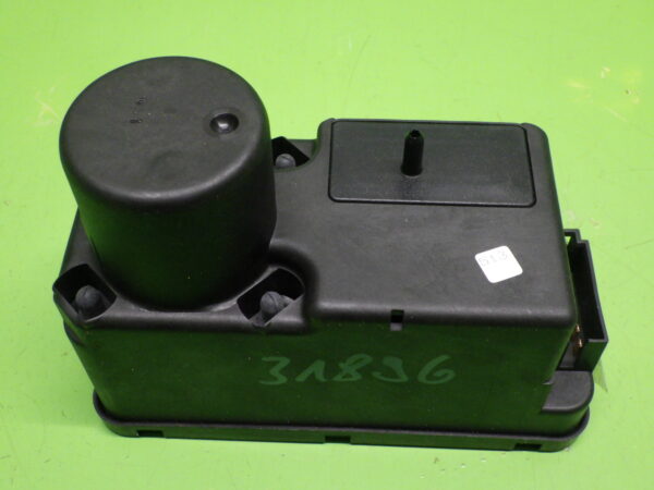 Zentralverriegelung Pumpe VW PASSAT B3 1988-1997 357962257