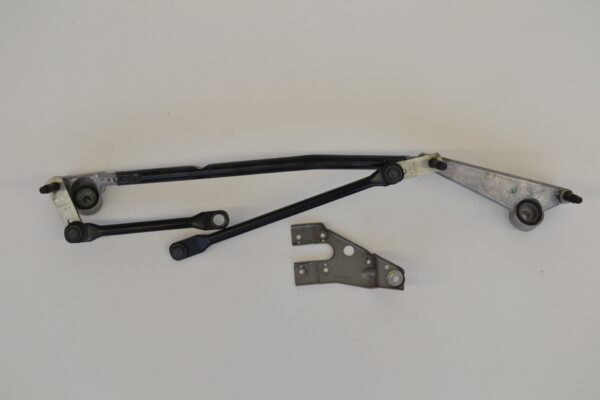 Wischermotor vorne MERCEDES-BENZ A-CLASS (W176) 2013-2018 A1768200040006