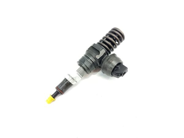 Injektor SEAT TOLEDO III 2004-2009 0414720214