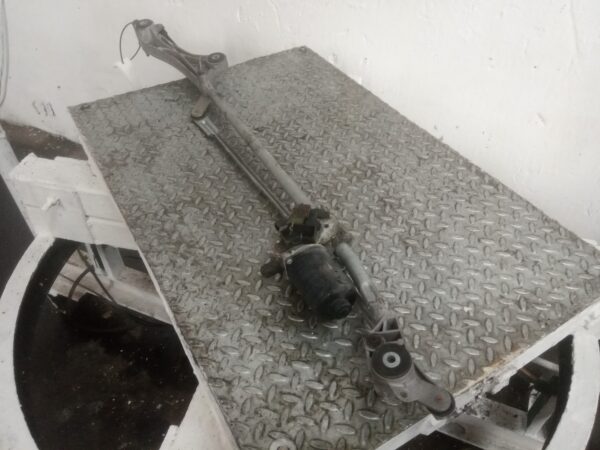 Wischermotor vorne MERCEDES-BENZ B-CLASS (W245) B 180 2005-2011 A1698200300