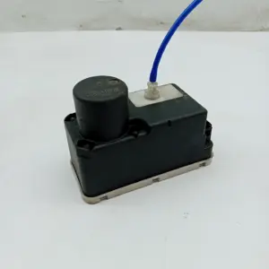 Zentralverriegelung Pumpe VW POLO 1999-2001 6N0962257