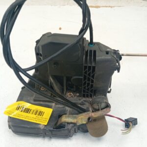Türschloss vorne links MERCEDES-BENZ C-CLASS (W203) C 220 2000-2007 2037200135