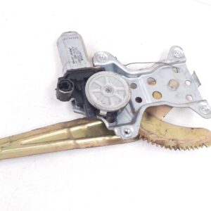 Fensterhebermotor hinten links TOYOTA YARIS 2008-2011 8571052040