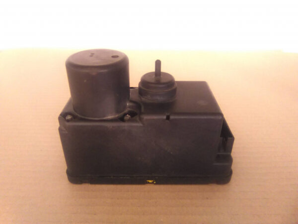 Zentralverriegelung Pumpe MERCEDES-BENZ 190  1983-1990 1248001448