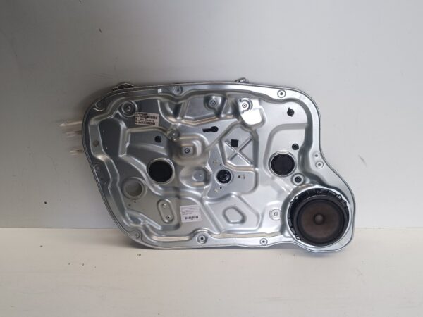 Fensterhebermotor vorne links KIA CEE'D 2006-2012 824701H020