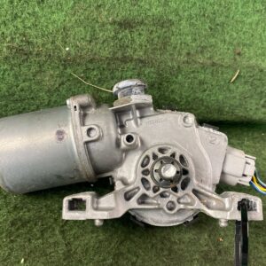 Wischermotor vorne SUZUKI SWIFT IV 2010-2025 3811068L00