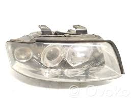 Scheinwerfer rechts AUDI A4 B6  2004 8E0941004F