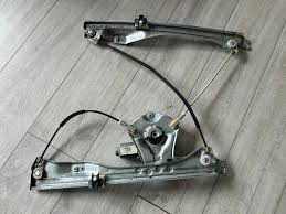 Fensterheber rechts vorne RENAULT CLIO III 2011 8200291147