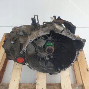 Getriebe / Volvo / 2.4 D / P8647073 / 5 Gang