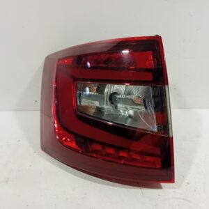 Rückleuchte Links SKODA OCTAVIA III Combi [2015] 5E9945207