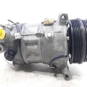 Klimakompressor VOLVO V40 Hatchback (525) D3 [2012-2015] 31418495