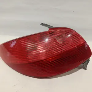 Rückleuchte Links PEUGEOT 206 [1998-2003] 2531G