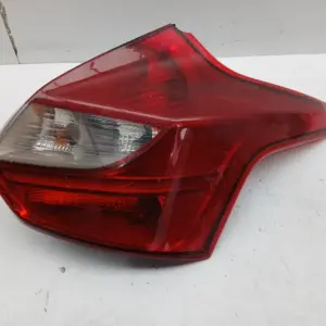 Rückleuchte Rechts FORD FOCUS III [2012] BM5113404A