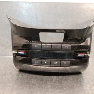 Klimabedienteil PEUGEOT 2008 I (CU_) 1.2 THP 110 / PureTech 110 96722471XU 96722471XU
