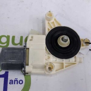 Fensterhebermotor vorne links MERCEDES-BENZ C-CLASS (W204) C 220 CDI (204.008) A2048200142 971219100