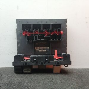 Sicherungskasten VW TOURAN (1T1, 1T2) 1.9 TDI 3C0937049E - F005V00526 BOSCH