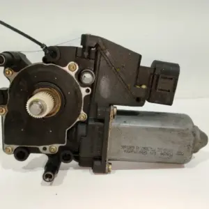 Fensterhebermotor vorne rechts AUDI A3 (8L1) 114180102