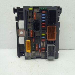 Sicherungskasten PEUGEOT 3008 I MPV (0U_) 9667044980