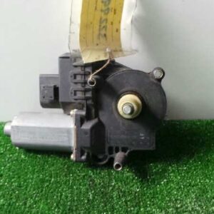 Fensterhebermotor vorne links AUDI A6 C5 Avant (4B5, 4B6) 0130821775 102853 1102003143