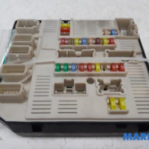 Sicherungskasten RENAULT MEGANE III Grandtour (KZ0/1) 1.4 TCe (KZ0F, KZ1V) 284B63106R