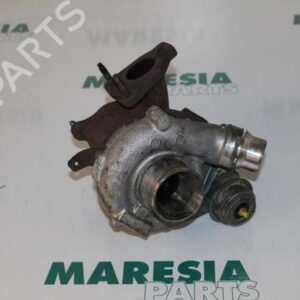 Turbolader/Kompressor RENAULT TRAFIC II 8200466021 762785