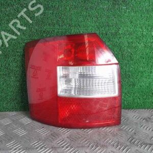 Rückleuchte Links AUDI A4 Avant  2005 084411971