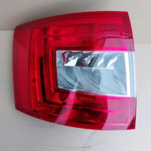 Rückleuchte Links SKODA OCTAVIA Combi 2014 5E9945095
